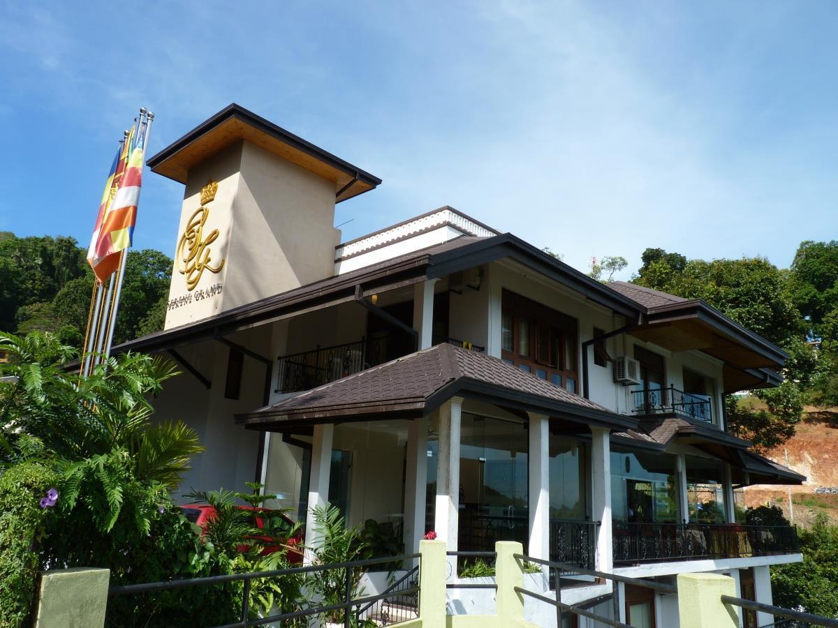 Serene Grand Hotel Kandy Exterior photo